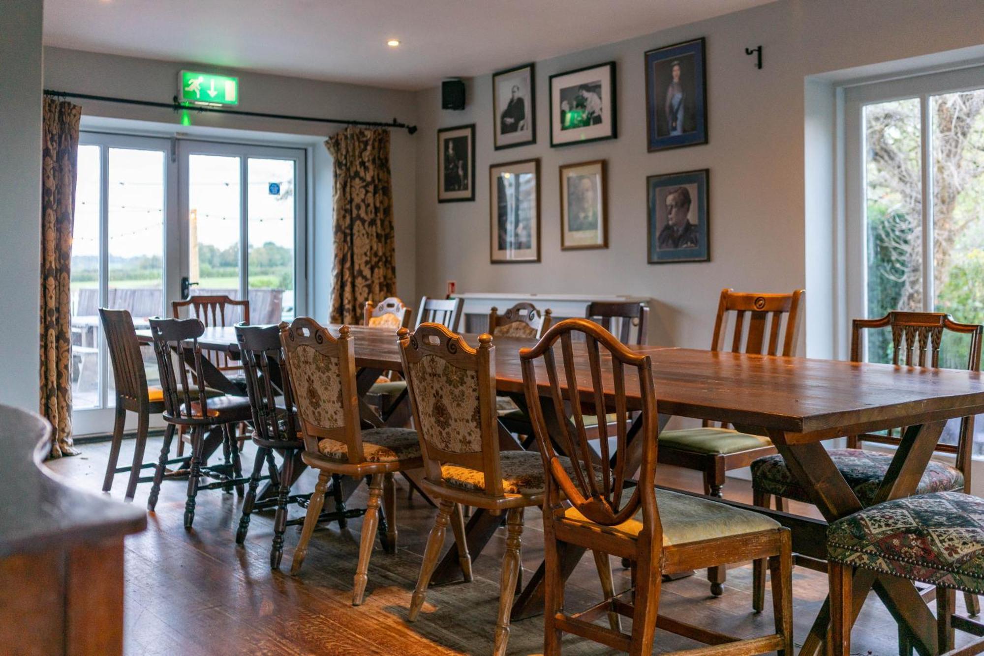 The Anchor Inn Lower Froyle Eksteriør billede